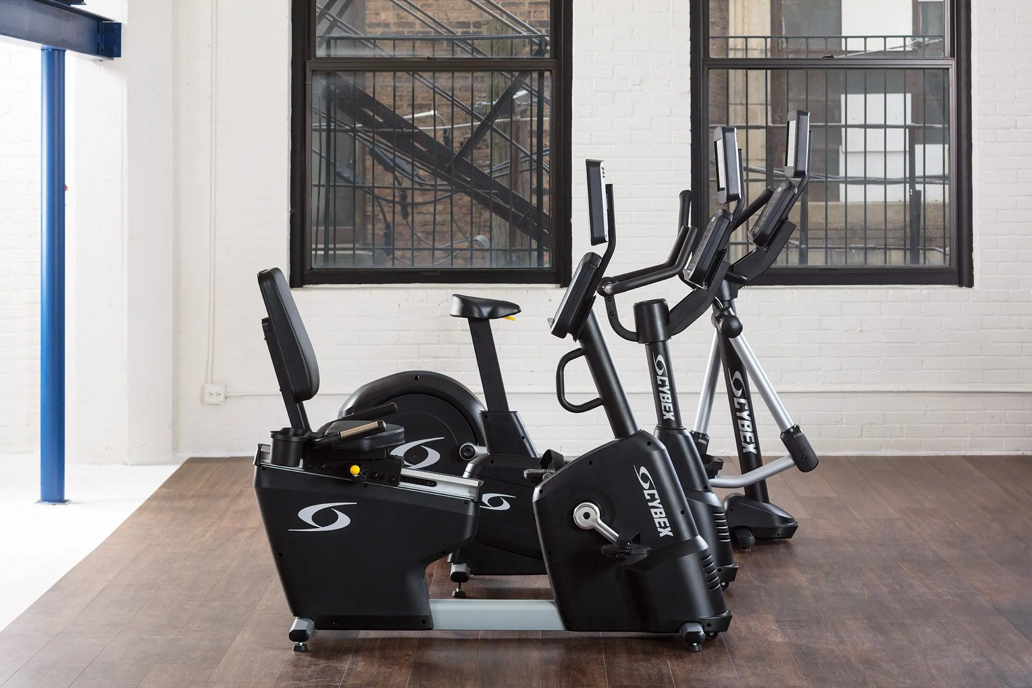 Cybex V Series Upright Bike - Outlet