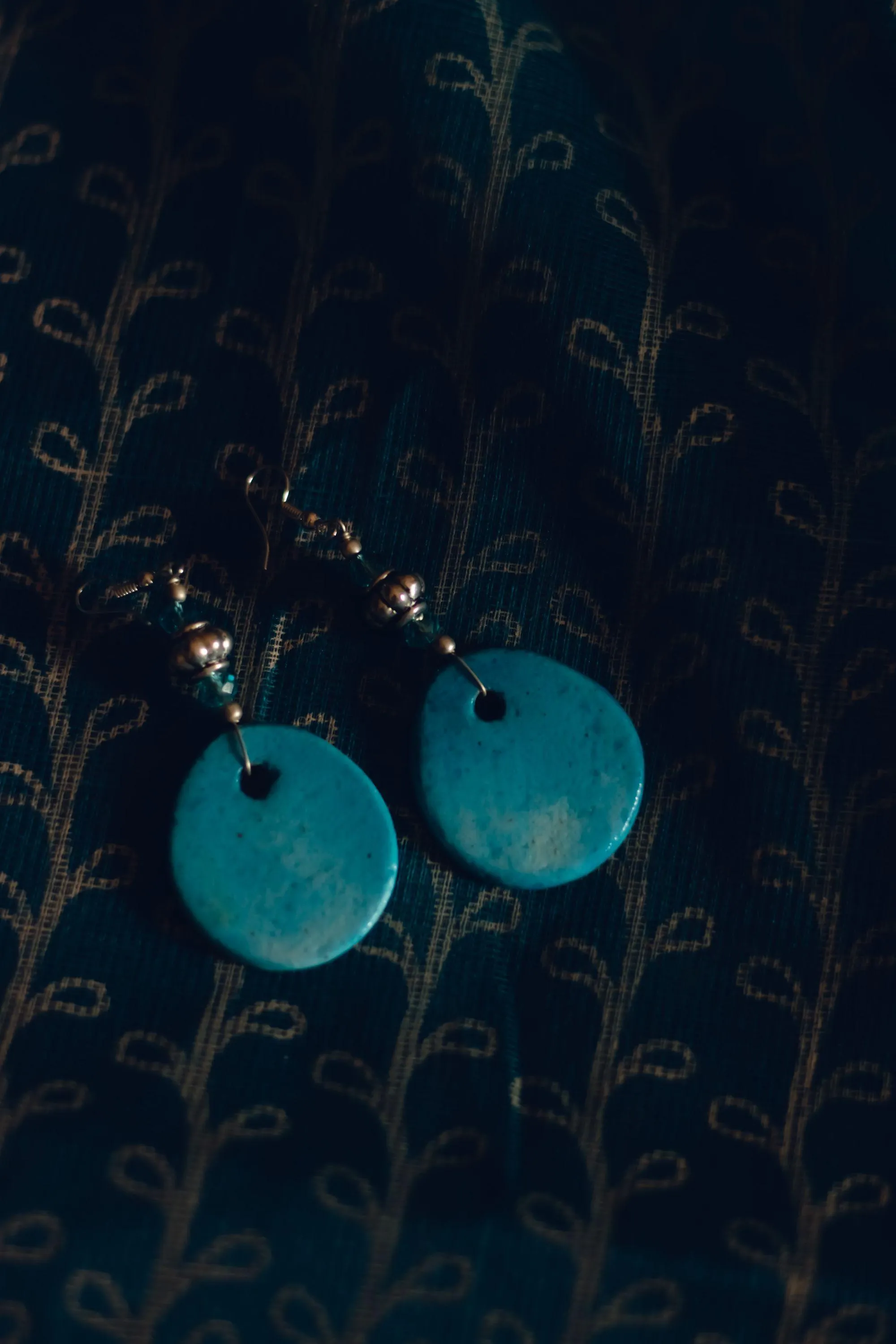 Kaisori Blue Pottery Earrings - Blue circles