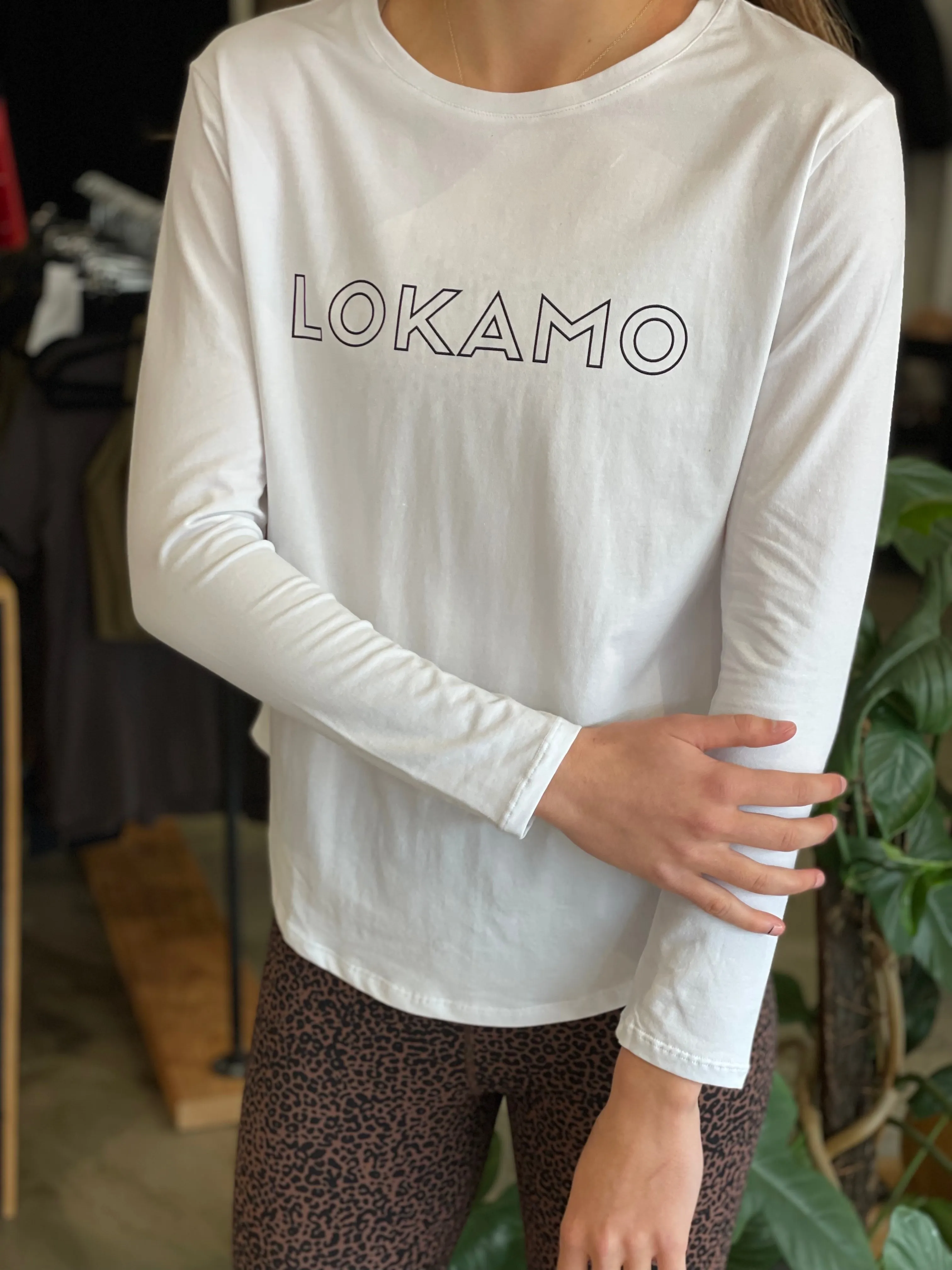 Lokamo White Longsleeve