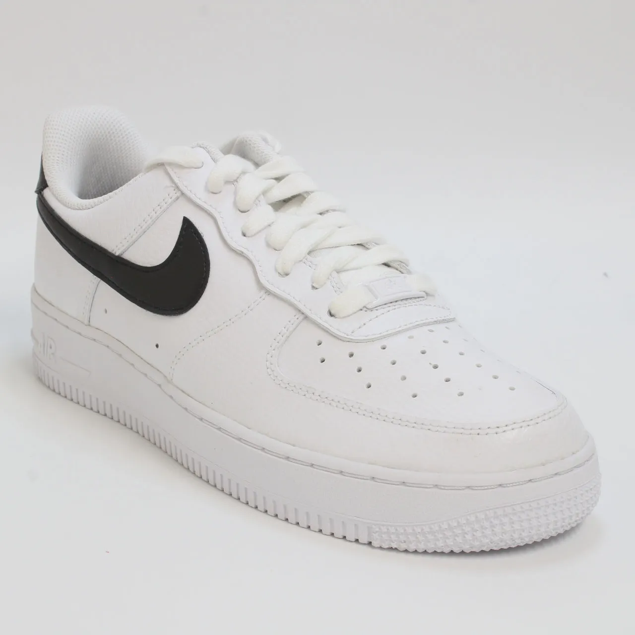 Nike Air Force 1 07 White Black White White Trainers