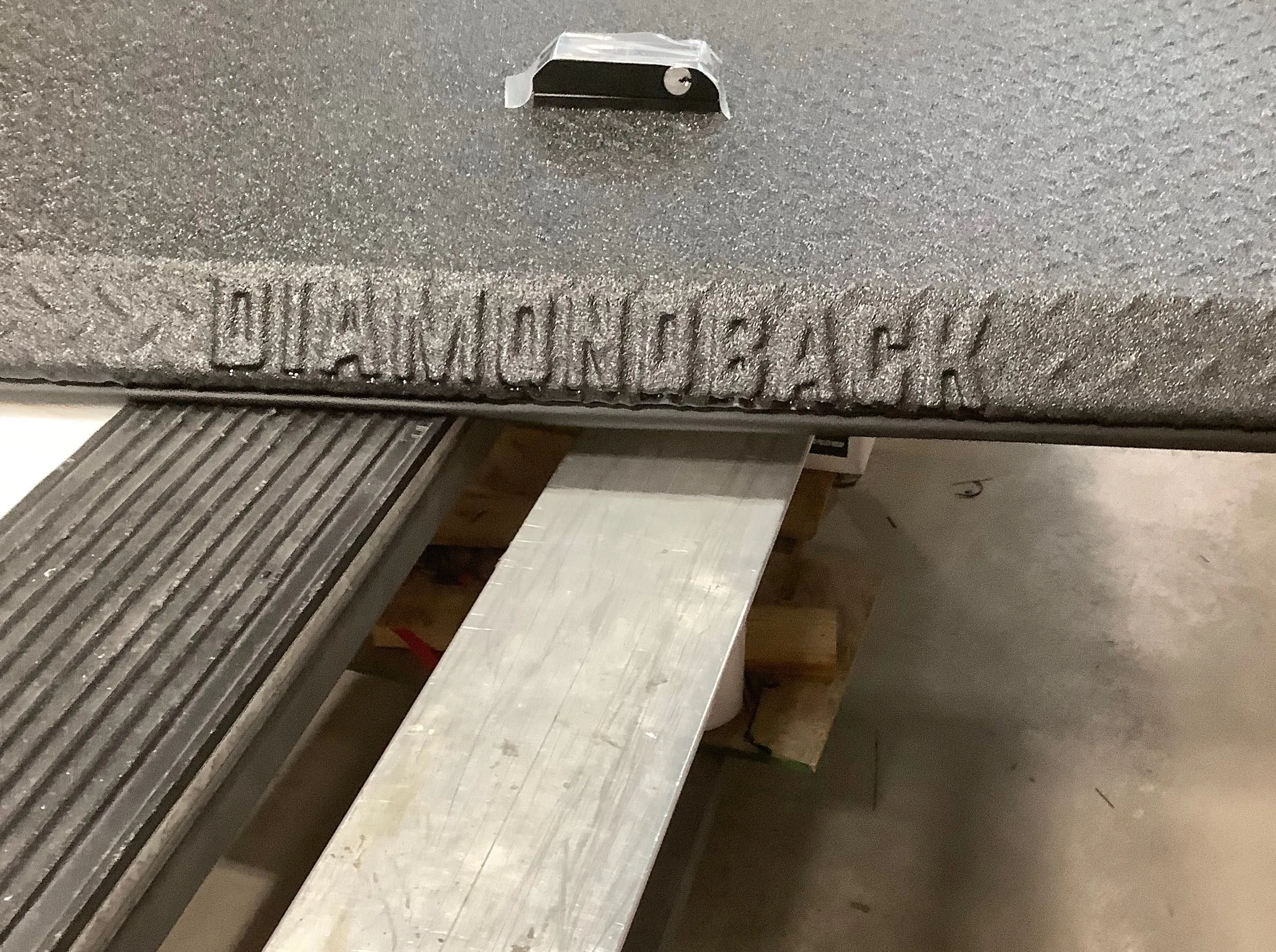 Outlet DiamondBack HD