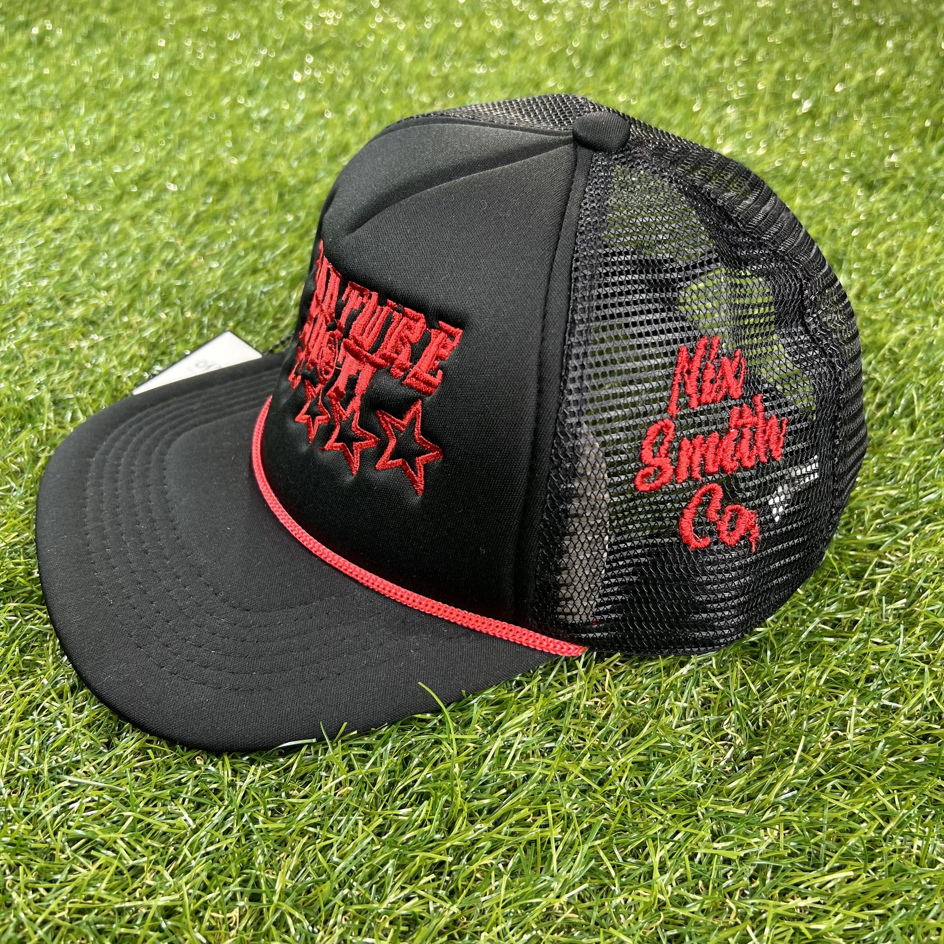 Signature Shot Trucker Hat (Blk/Red/Red)